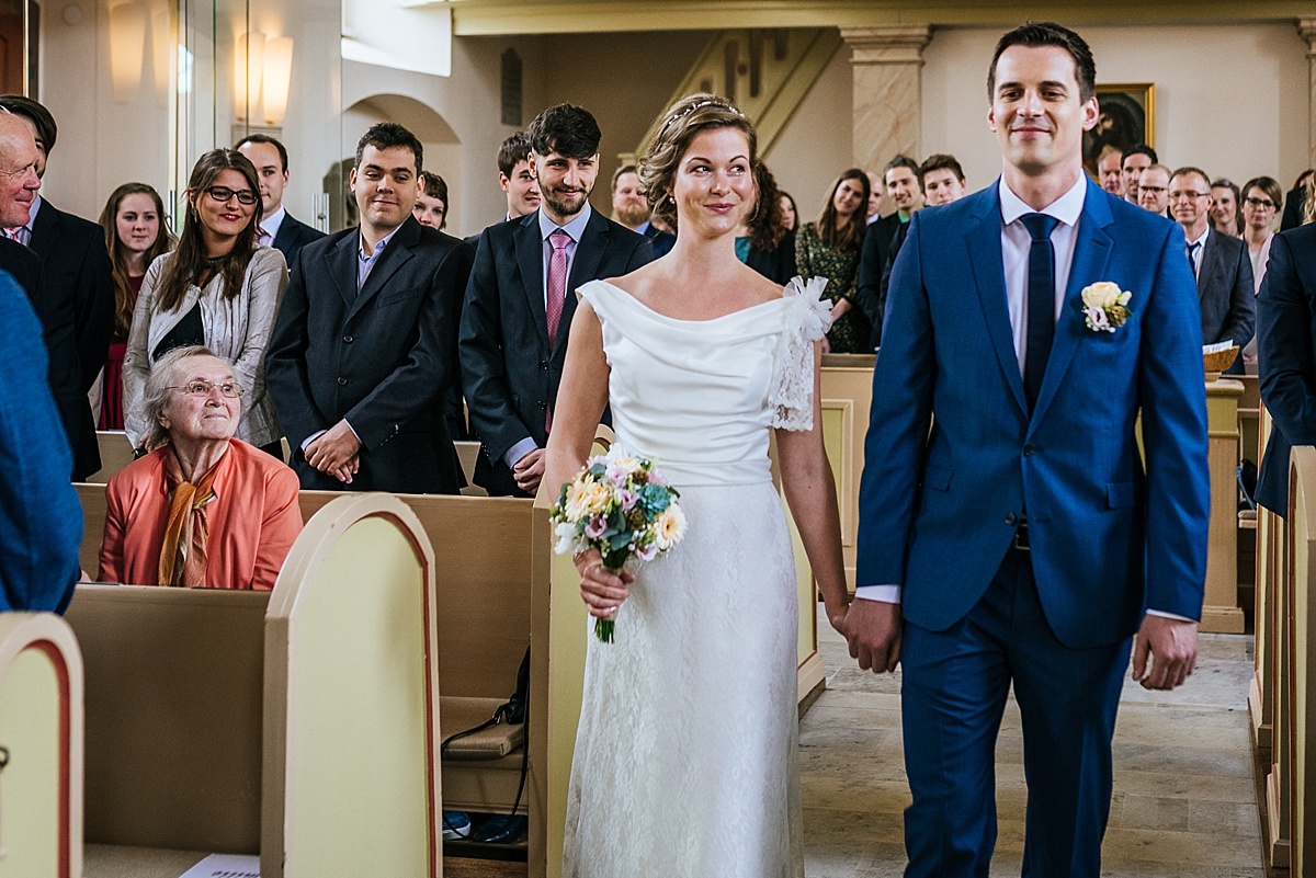 einzug in die kirche in hildesheim - hochzeitsbilder hildesheim