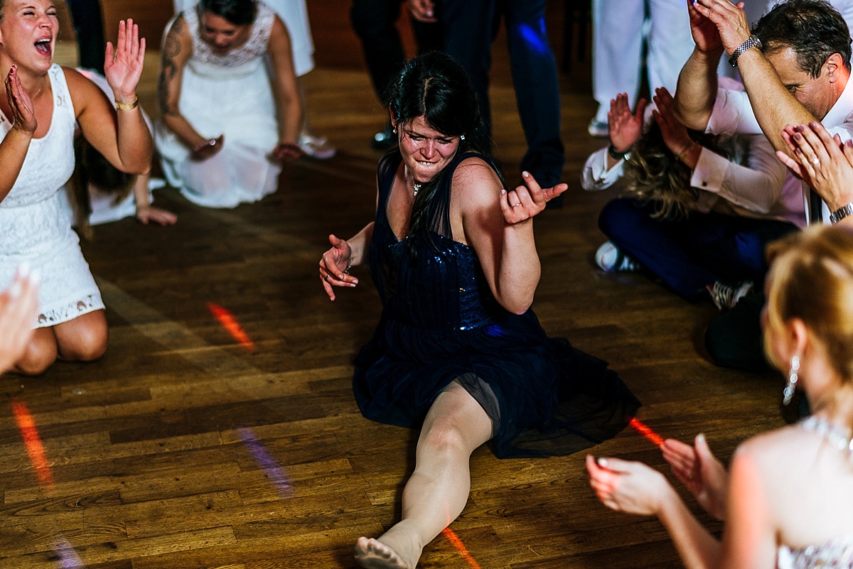 we will rock you, Luftgitarre