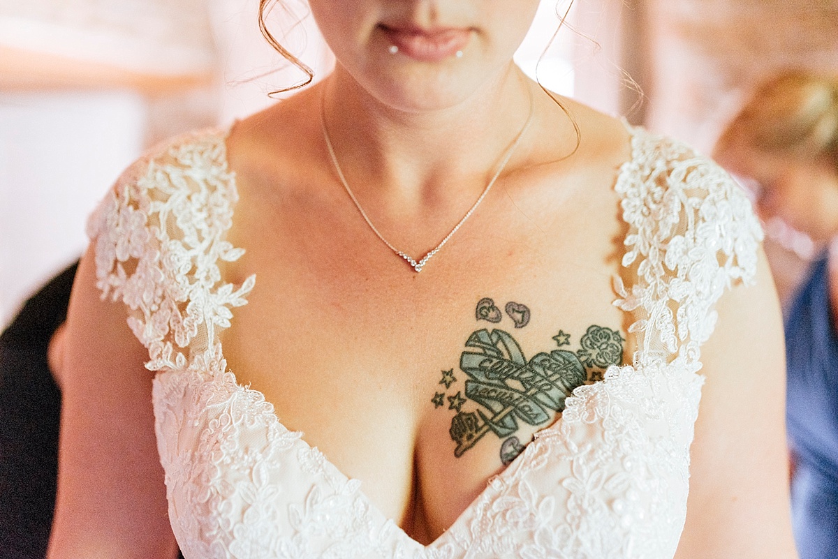 Brautschmuck hochzeitsfotograf burg wanzleben hochzeit in burg wanzleben getting ready