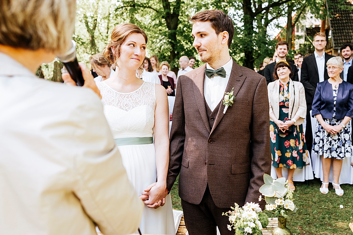 ja-wort eheschliessung heiraten spreewald braut bräutigam bride brautpaar hochzeitsfotografie spreewaldliebe