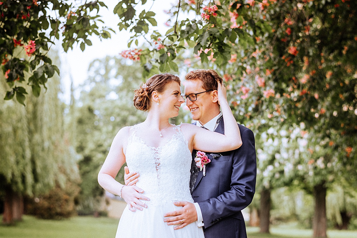 brautpaar, Kastanien, blüten, Hochzeit in Gräfenhainichen