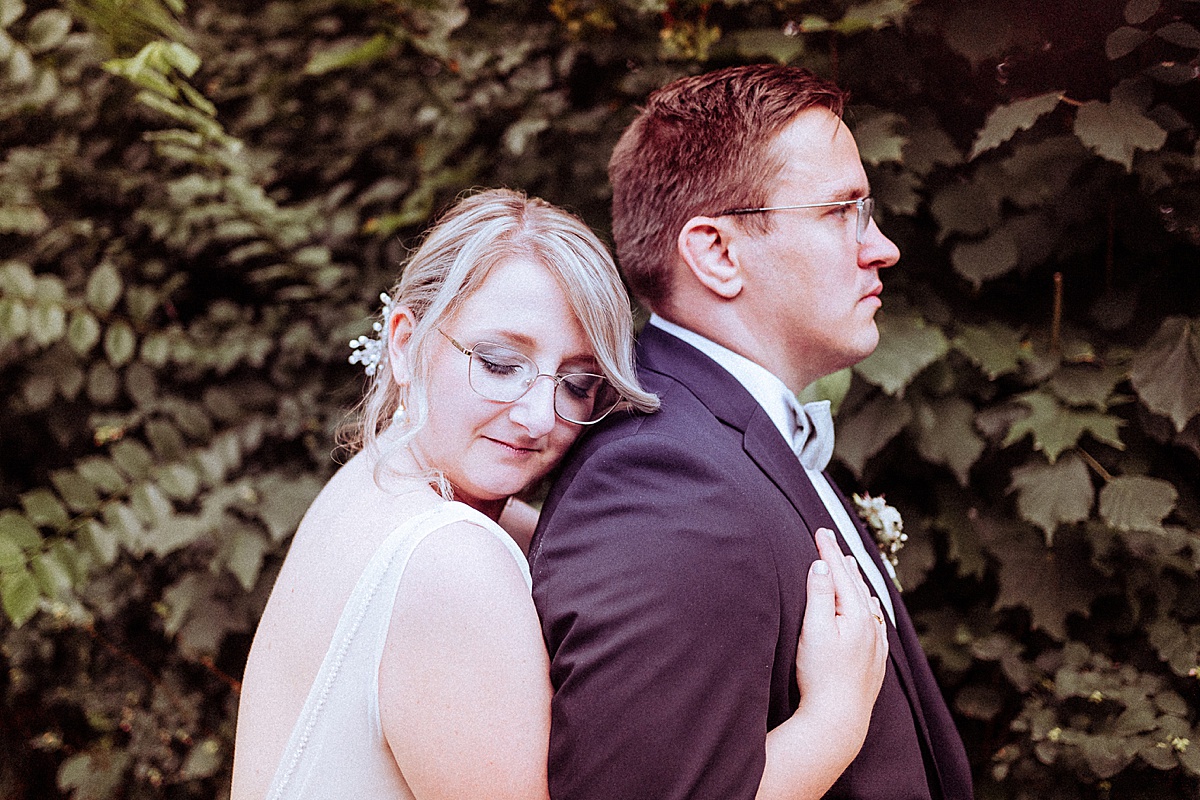 portrait, brautpaar, braut und Bräutigam, Natur, hochzeitsfotograf magdeburg