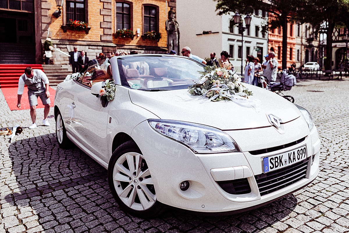 weddingcar, Hochzeitsauto, Gartenhochzeit in calbe, hochzeitsfotograf magdeburg