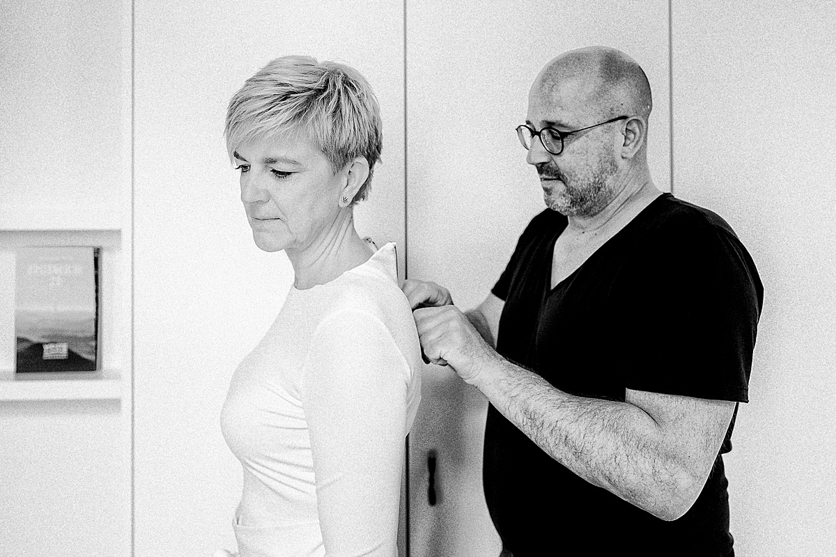 Braut, bride, Bräutigam, reportage, Hochzeitsreportage, Brautkleid, schwarz-weiß, bnw, monochrome