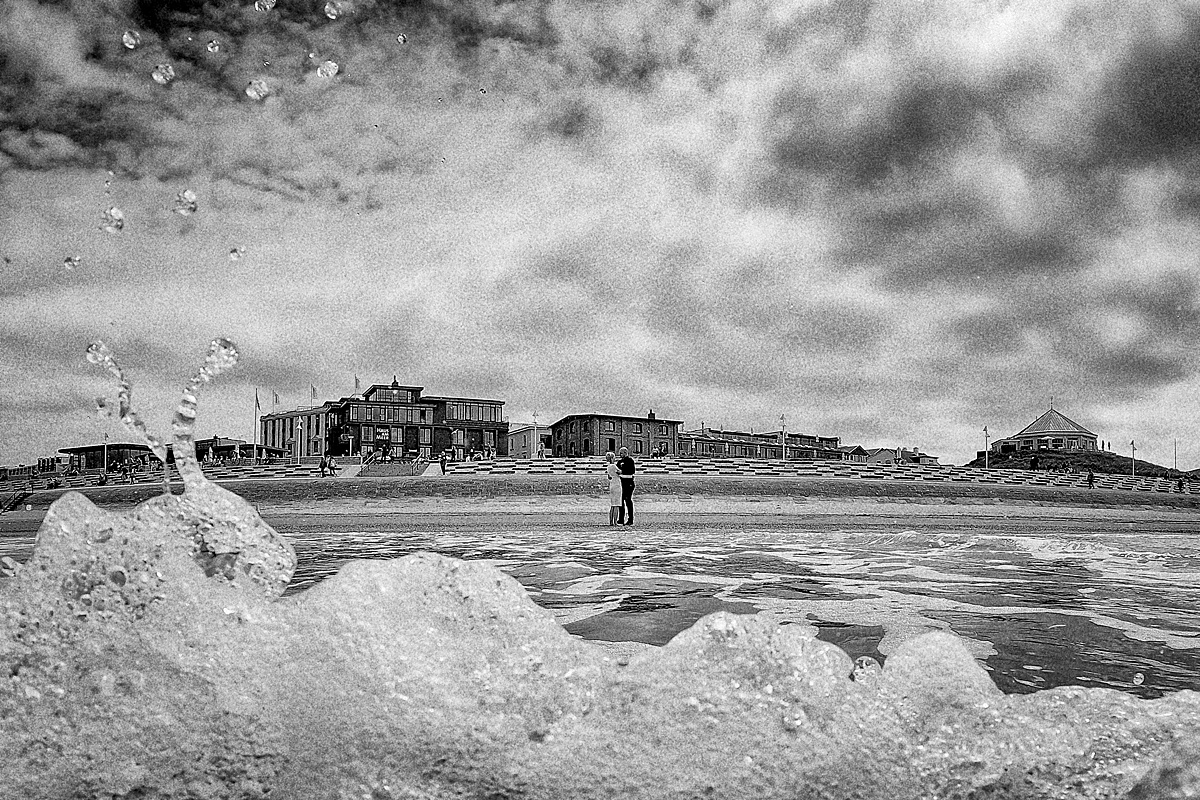 Hochzeit auf Norderney, Hochzeitsreportage, wedding, heiraten am meer, Hochzeit Nordsee, wellen, nordic