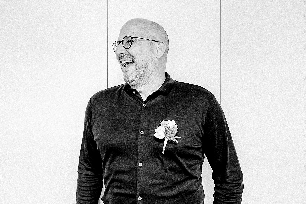 Bräutigam, Groom, smile, lachen, bnw, monochrome