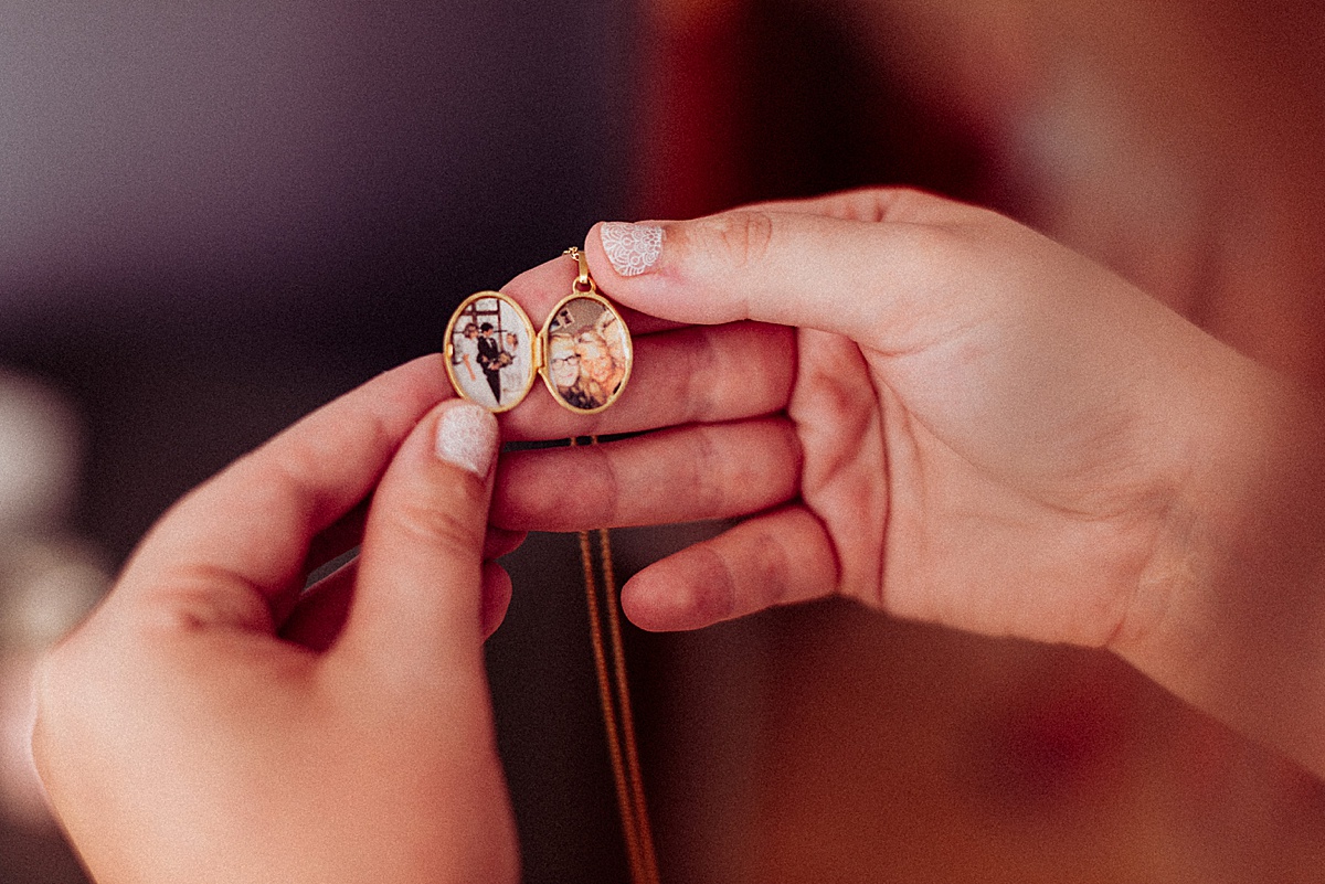 amulett, Glücksbringer, schmuck, hochzeitsfotograf in magdeburg