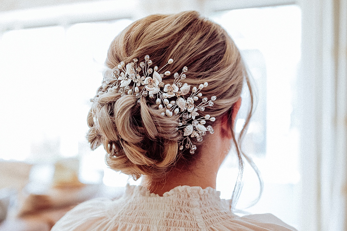 Brautfrisur, haarstyling, getting ready, Vorbereitung, Hochzeitstag