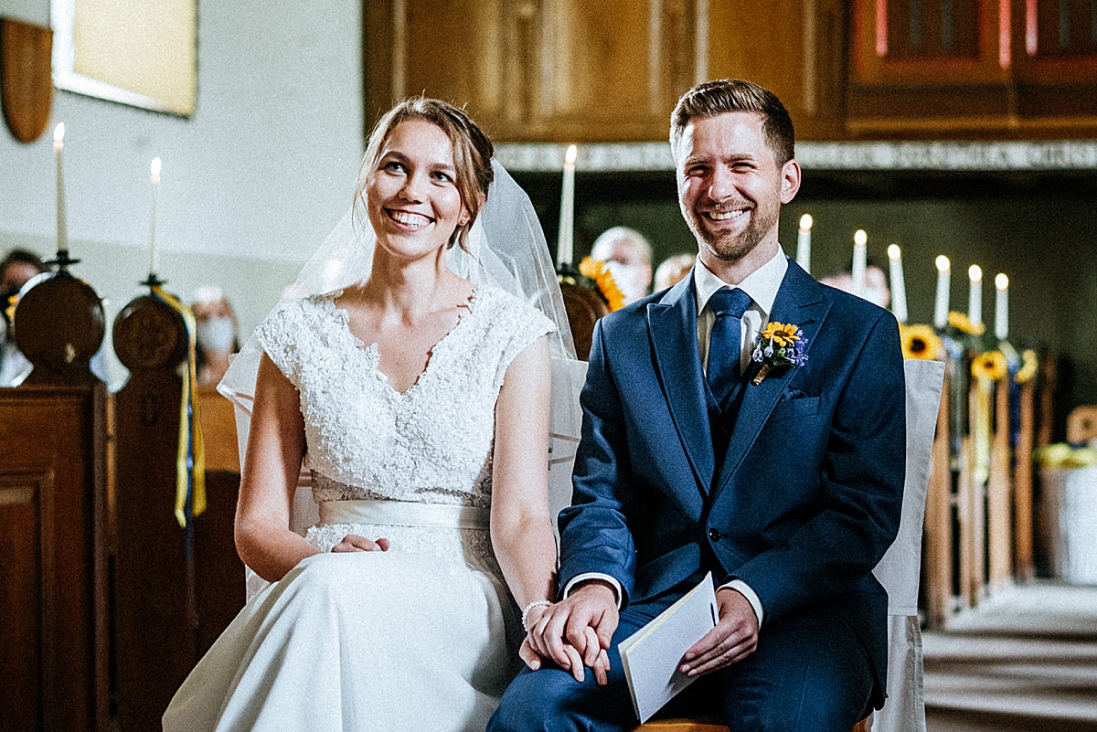 brautpaar in kirche, kirchliche Trauung, hochzeitsfotograf altmark