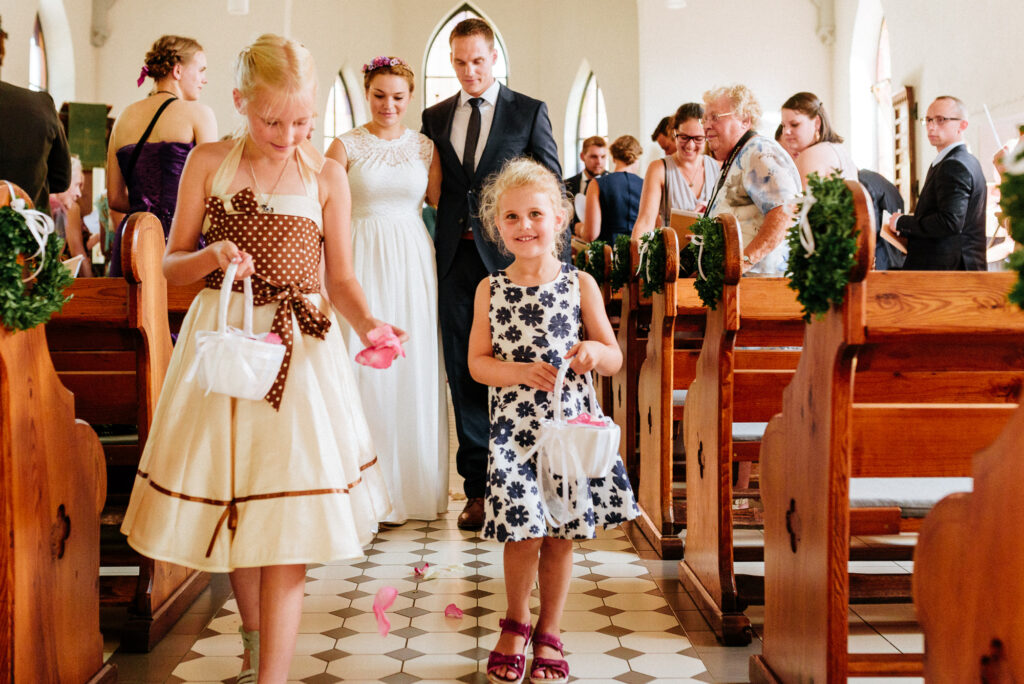 Hochzeit im Kreis Plön, hochzeitsfotograf, kirchliche Trauung