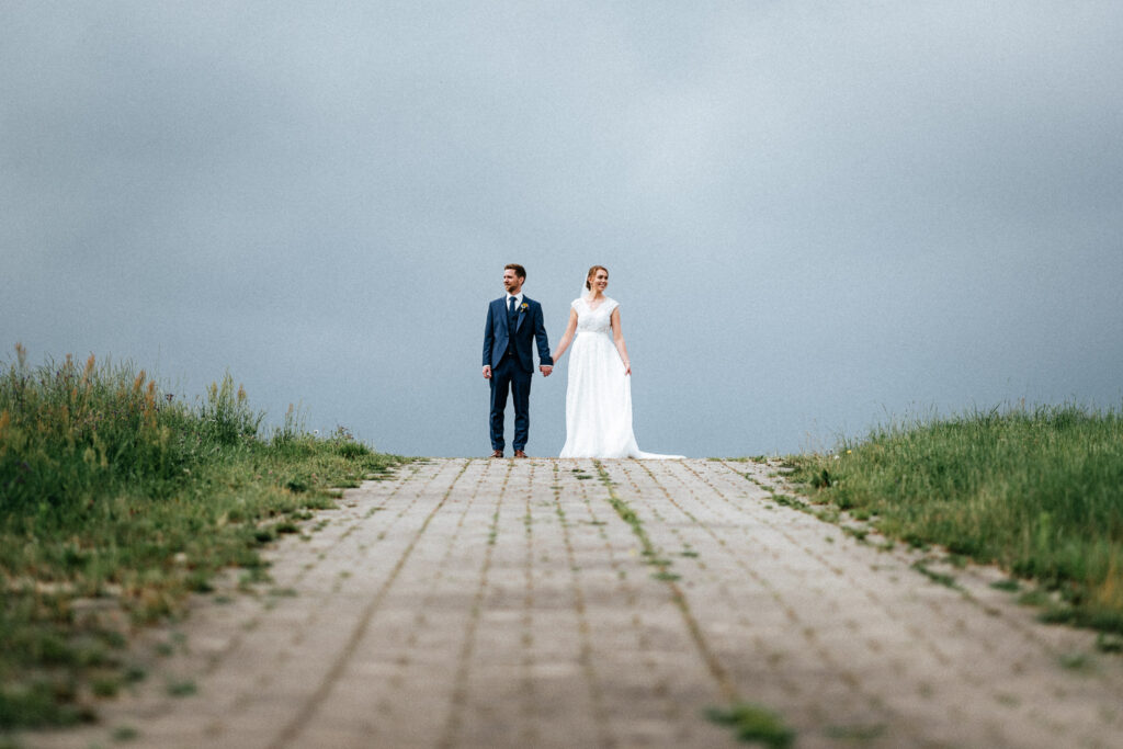 hochzeitsfotograf Saalekreis, Hochzeitsbild, brautpaar, Brautkleid, braut und Bräutigam