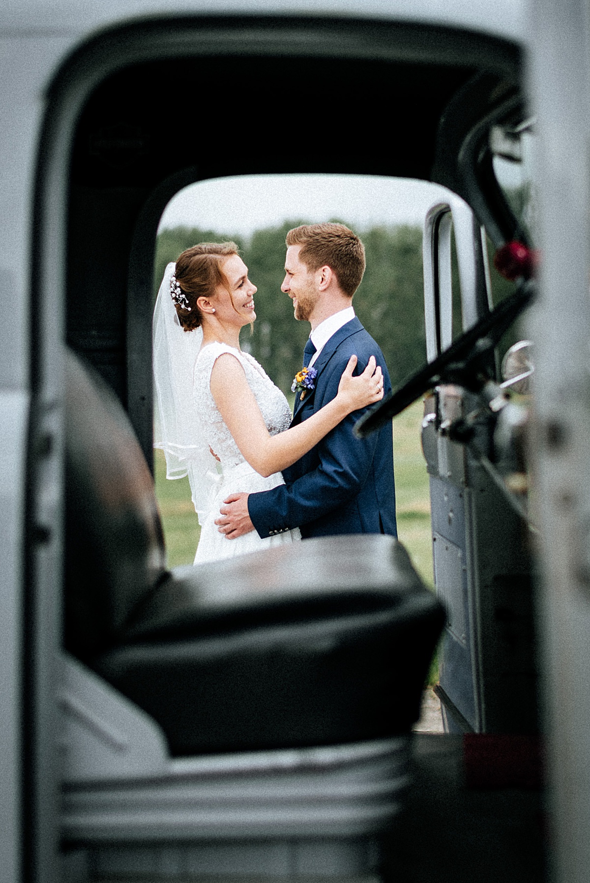 brautpaar, Hochzeit auf dem flusshof, Hochzeitsfoto, hochzeitsfotograf altmark