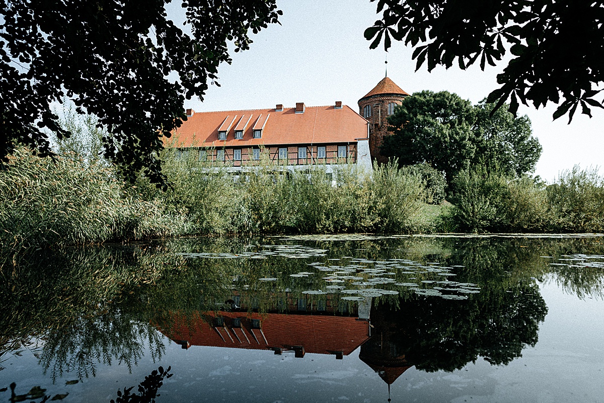 bürg Neustadt-glewe, Standesamt, See, Spiegelung