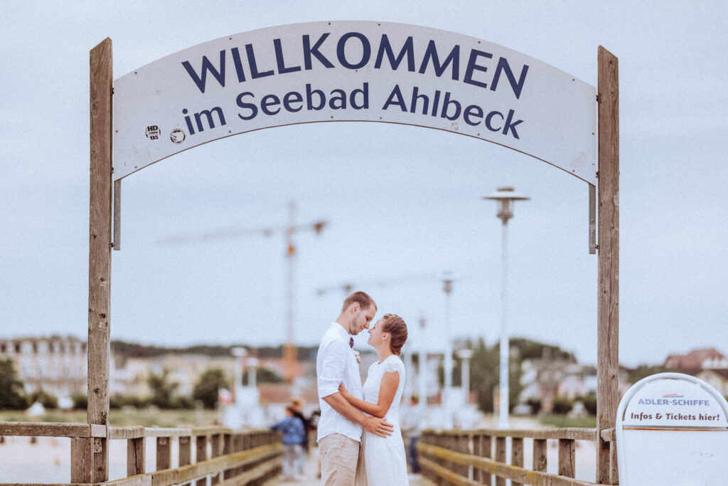 hochzeitspaar auf usedom, hochzeitsfotograf seebad ahlbeck
