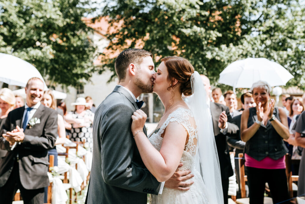 hochzeitsreportage aus halle, erster kuss