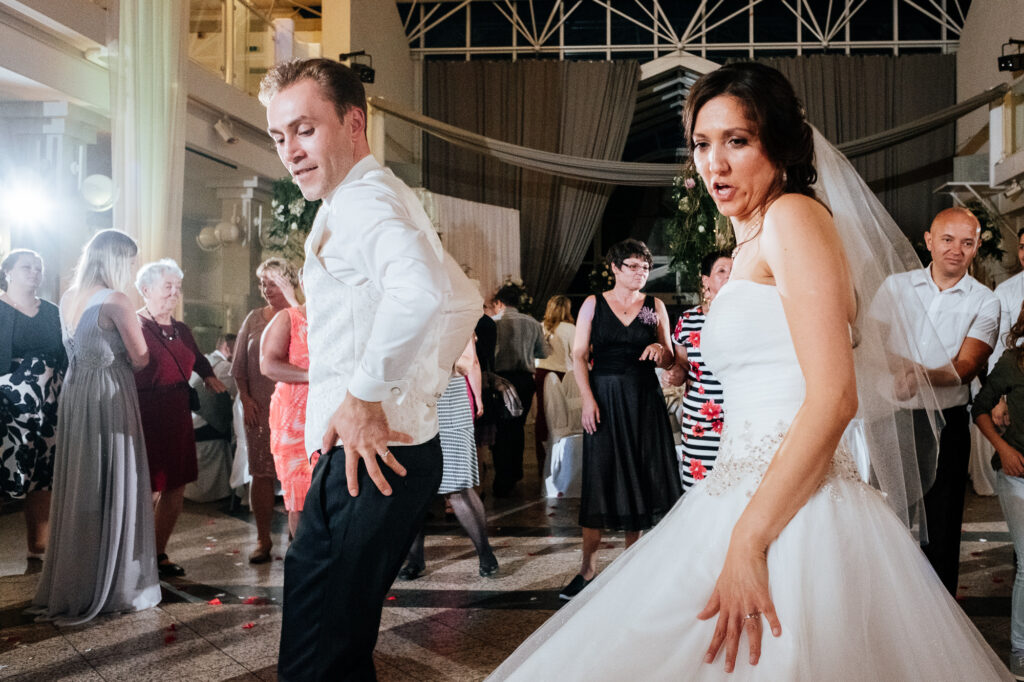 hochzeitsfotos Schleiz, reportage, tanz, brautpaar, party